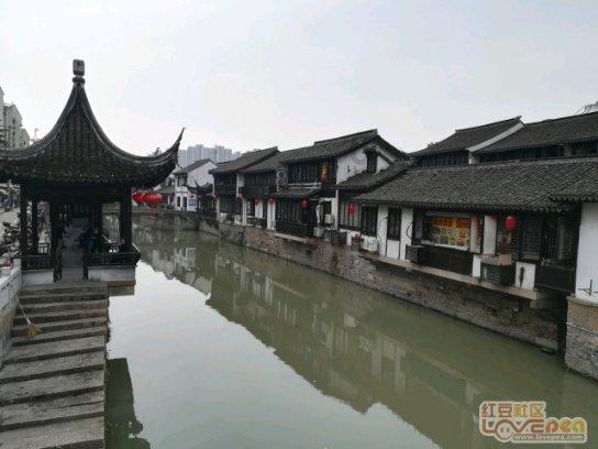《塔瑞斯世界》能自由交易吗